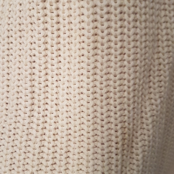 Forever 21 sweater - Picture 3 of 7